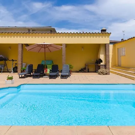 Con Piscina Privada Y Total Intimidad *